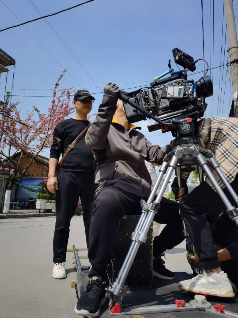 左权县广告片拍摄：快消品牌爆款之选，网感内容适配社媒传播！